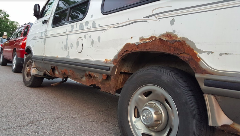 Illustration for article titled Not Even Rust Can Stop You When You Drive A Dodge Ram Van In Detroit